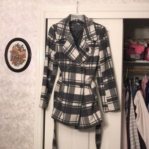 Gray and white women’s pea coat